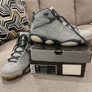 Jordan 6 Rings. Metallic silver/grey. Men’s size 9.5